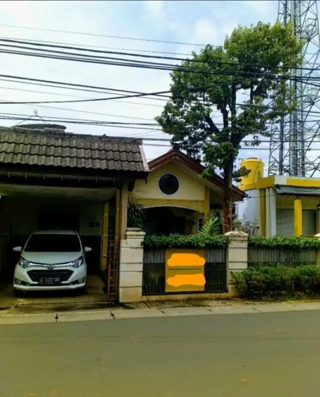 Dijual Rumah Strategis di Pondok Labu