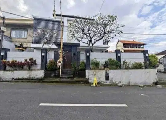 Rumah 2 lantai semi villa di area jl gn andakasa denpasar barat