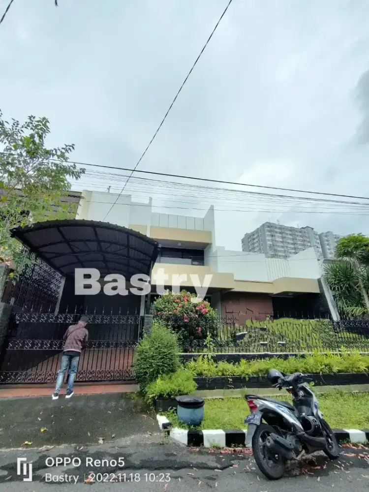 Rumah Jln Langsep Dekat Jln Ijen Nirwana