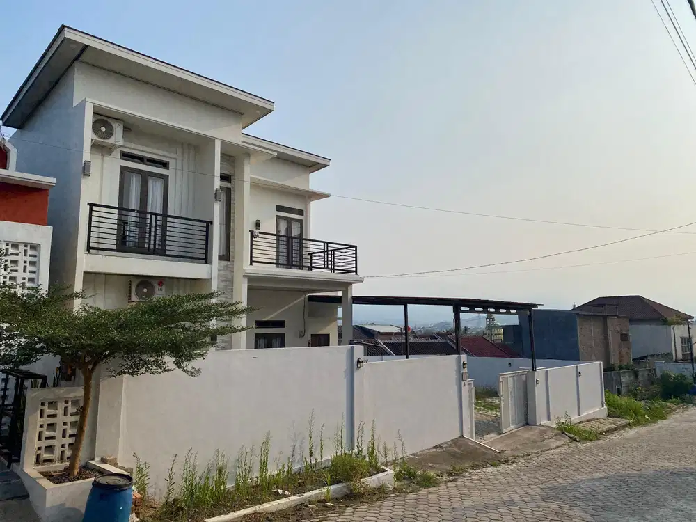 DIJUAL RUMAH 2 LANTAI ONE GATE Sistem DI TIRTAYASA