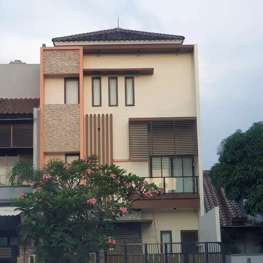 Dijual cepat rumah Metland 3 lantai
