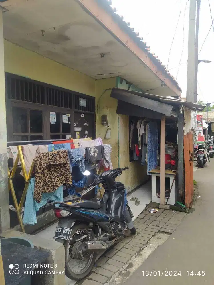 DIJUAL RUMAH DI JALAN KECAPI 2 PISANGAN CIPUTAT TIMUR TANGGERANG SELAT