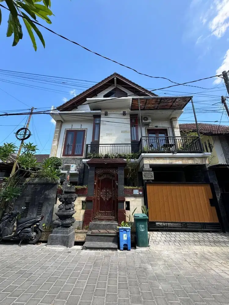 Rumah 2 lantai di kawasan jl gn soputan denpasar barat
