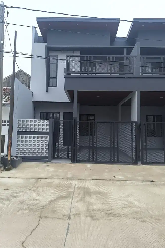 Rumah Eksklusif 1,45 M Boulevard Hijau Lingkungan Asri Siap Huni