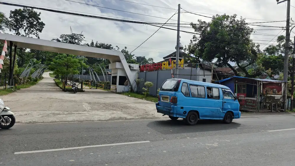 Tanah murah pinggir jalan raya dekat Depok Bekasi
