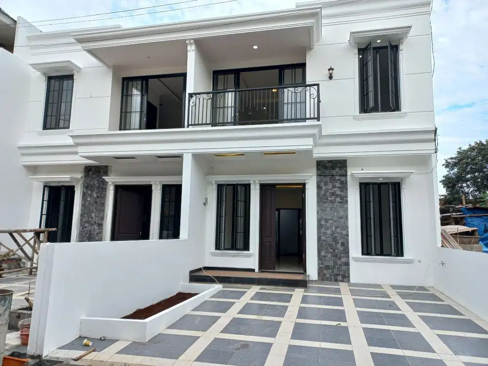 DIJUAL RUMAH TOWN HOUSE 2 LANTAI TANAH LUAS AKSES 5M GDC DEPOK