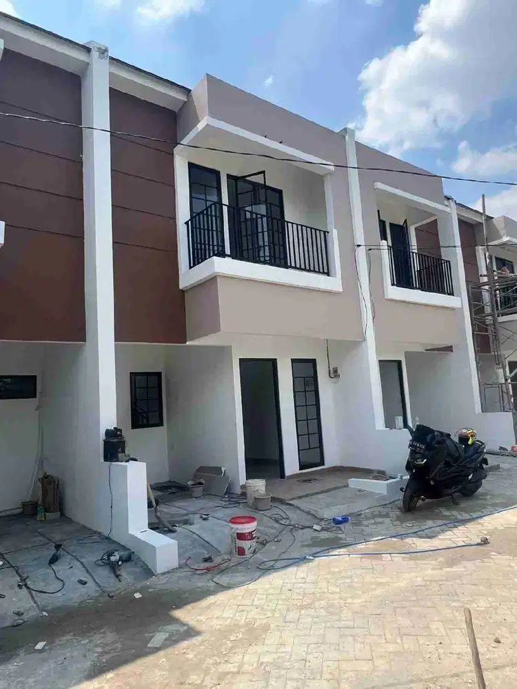 Di jual rumah baru minimalis kokoh permanen 2 lantai full di Ciledug karang tengah