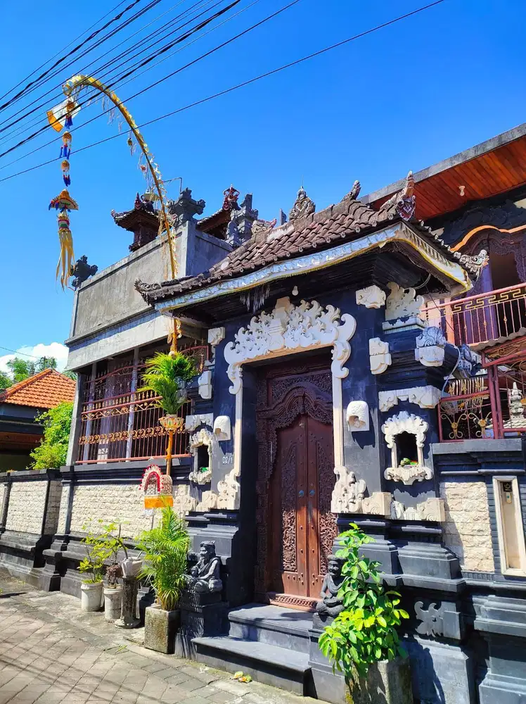 Rumah 2 Lantai Style Bali Minimalis Di Jl Wayan Gentuh Dalung Badung