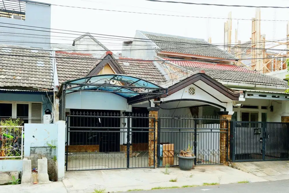 Rumah LT 90 Minimalis 15 Menit ke RS Premier Bintaro Siap Huni J-11746