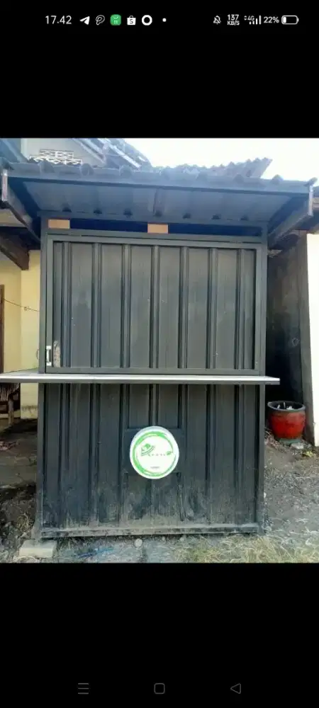 Booth container