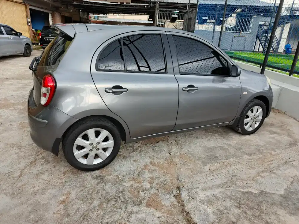 Nissan March metik 2012 pemakaian 2013