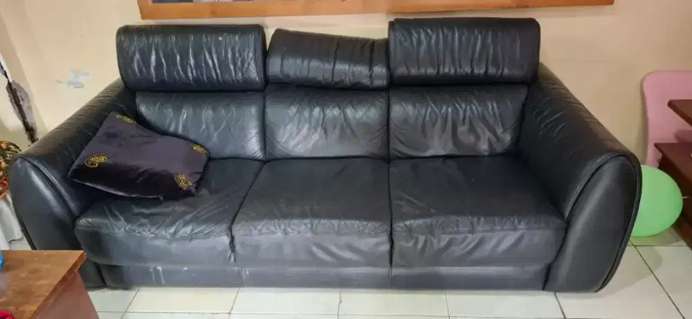SOFA Hitam panjang