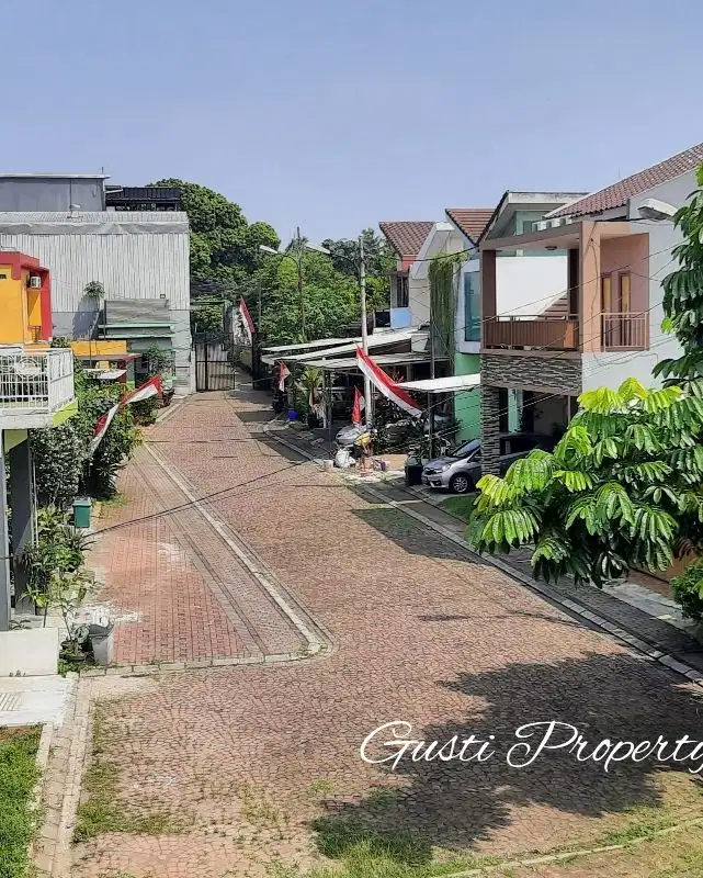 Rumah dalam Cluster luas tanah 1454m