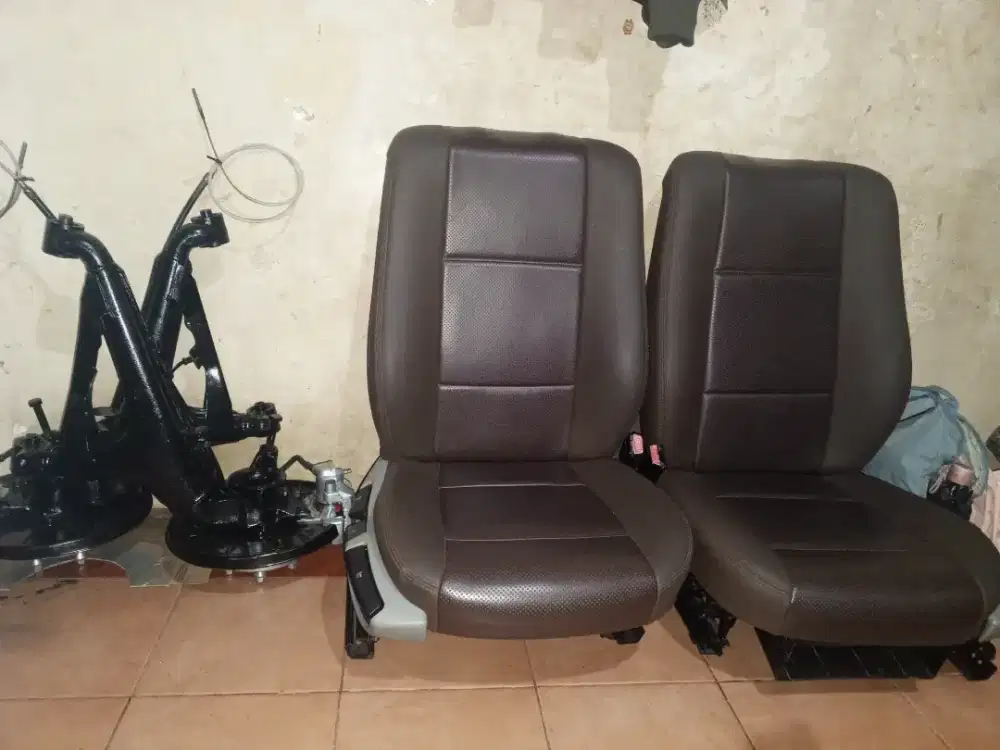 Jok mobil BMW mantab original