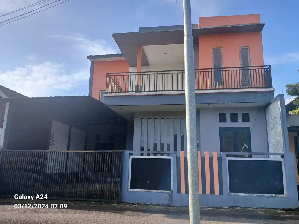 JUAL RUMAH 2LANTAI SHM DI TRAWAS MOJOKERTO