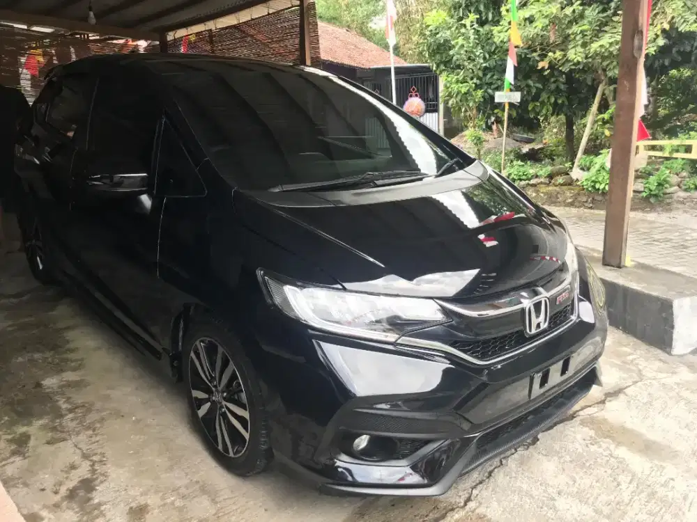 SALON MOBIL PANGGILAN