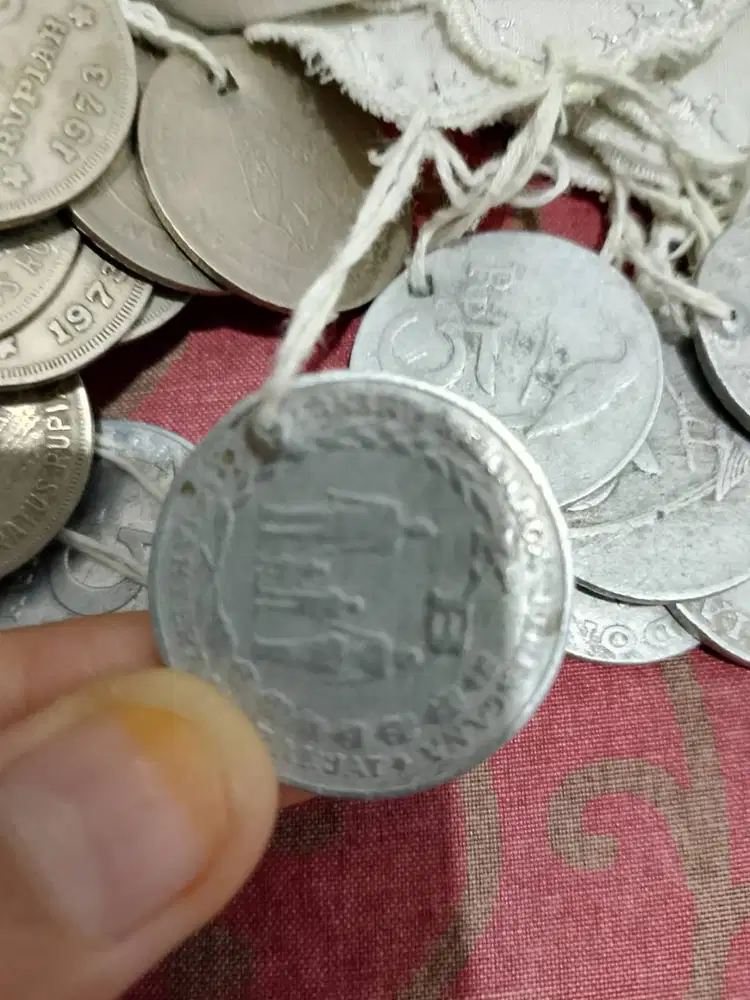 Koleksi Koin Lama Indonesia (Modifikasi untuk Hiasan Kain Lampung)