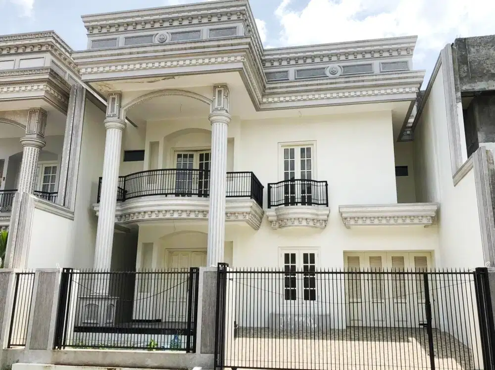 RUMAH VILLA SENTRA RAYA CITRALAND BARU GRES CLASSIC ROW 4 MOBIL