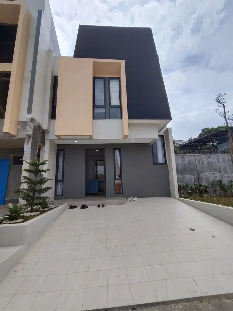 Rumah cantik di pusat kota Cibinong