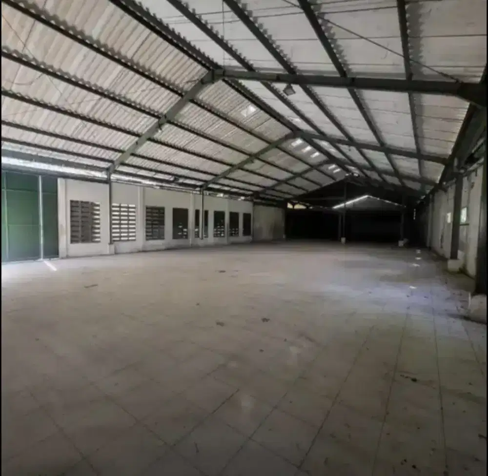 Jual tanah plus bangunan ex gudang plastik benowo