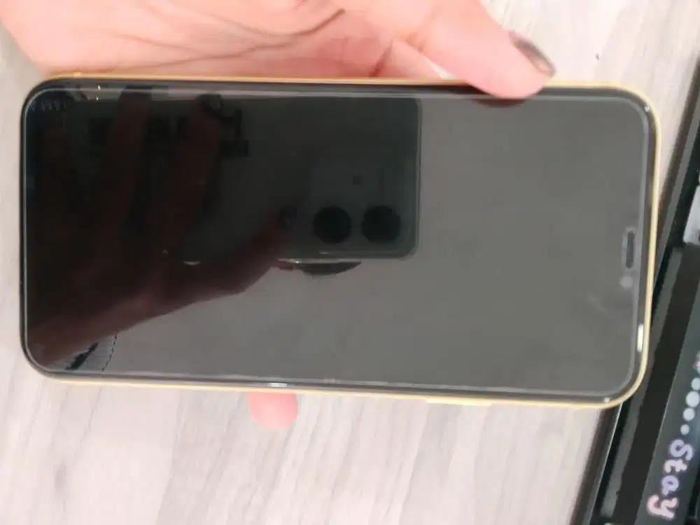 Iphone 11 Second pemakaiian 1 thun!!!