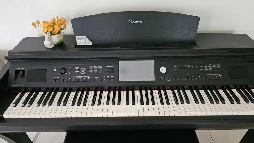 Digital Keyboard Yamaha Clavinova Type CPV-709 Used