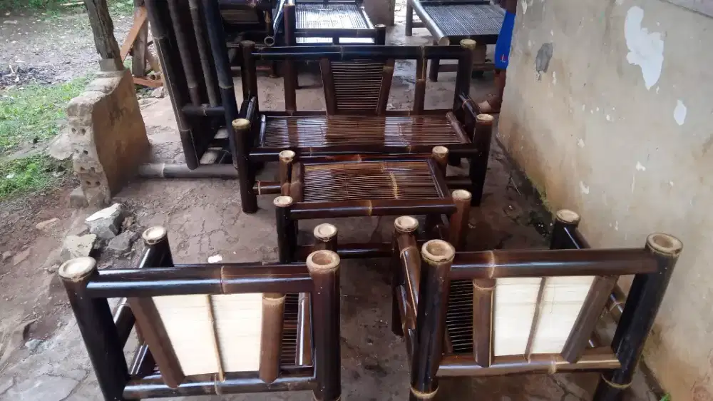 Kursi stelan Bambu Hitam