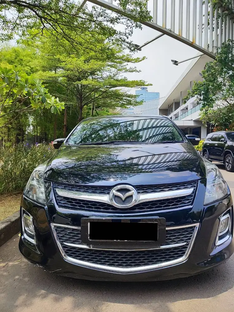 Mazda 8 2.3L AT 2012