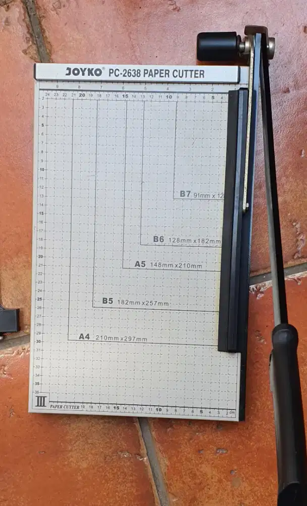 Dijual alat pemotong kertas bekas