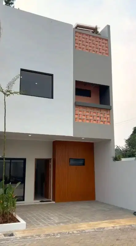 Rumah baru depan Kampus Sahid
