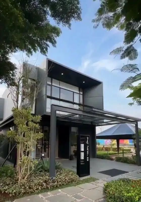 Rumah mewah & eksklusif di pusat kota Lippo cikarang