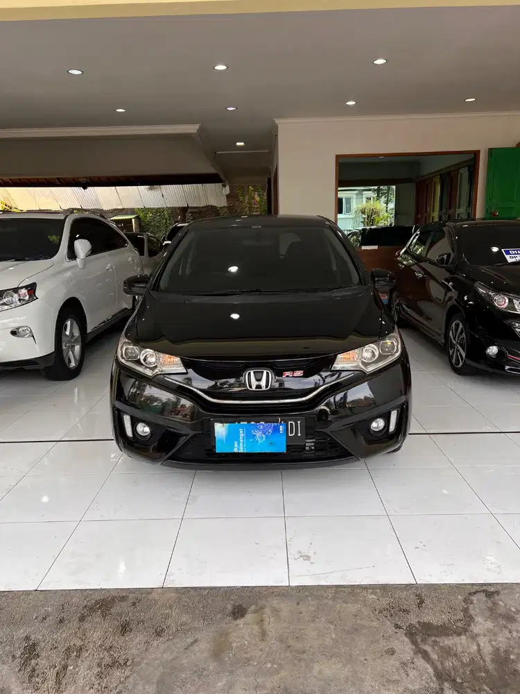 HONDA JAZZ RS (TERAWAT)