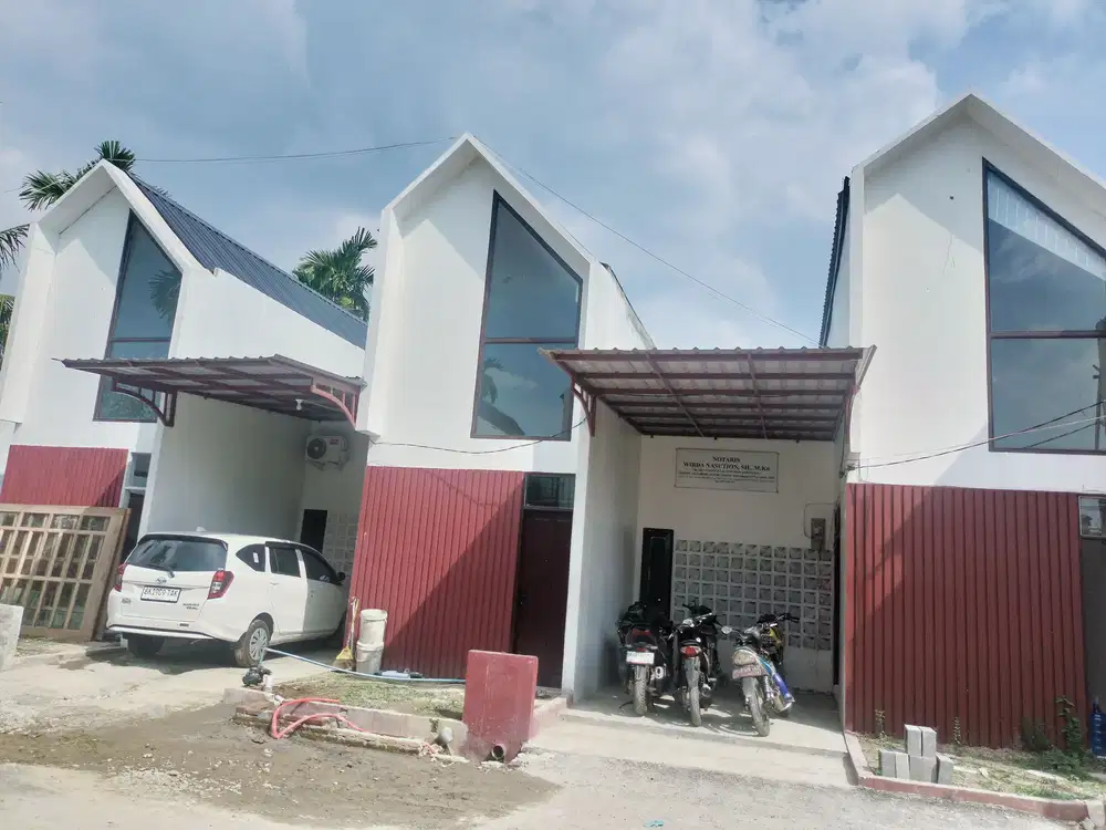 DIJUAL RUMAH SIAP HUNI FREE MEZANIN DEKAT MANHATTAN MEDAN