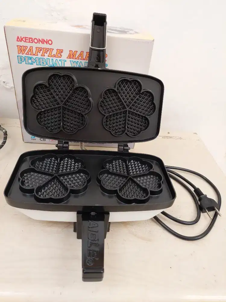 Waffle maker/pembuat waffle