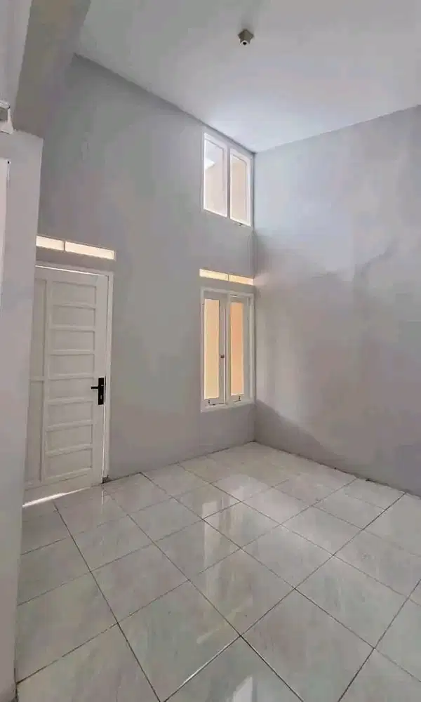 Rumah Akses Mobil Termurah Cash 150 Juta jalan kaki ke stasiun