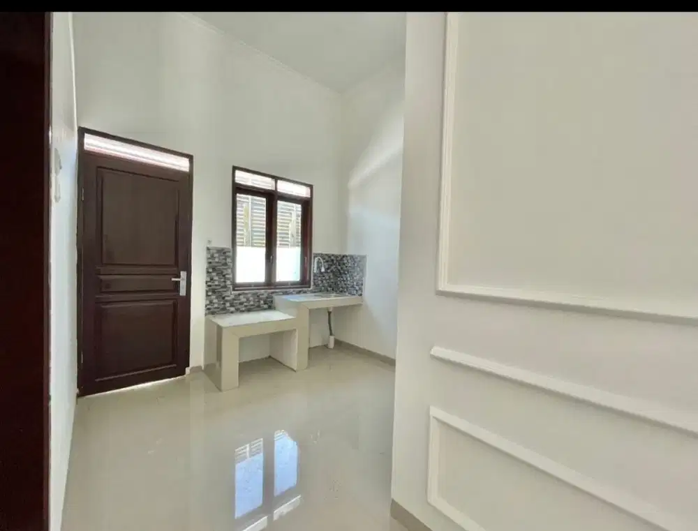 Rumah baru dekat Citraland..kampus & perkantoran No bunga