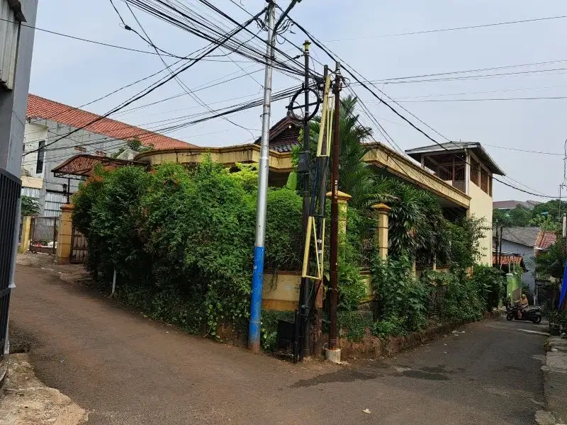 Dijual Murah Rumah 2 Lantai di Cijantung Jakarta Timur