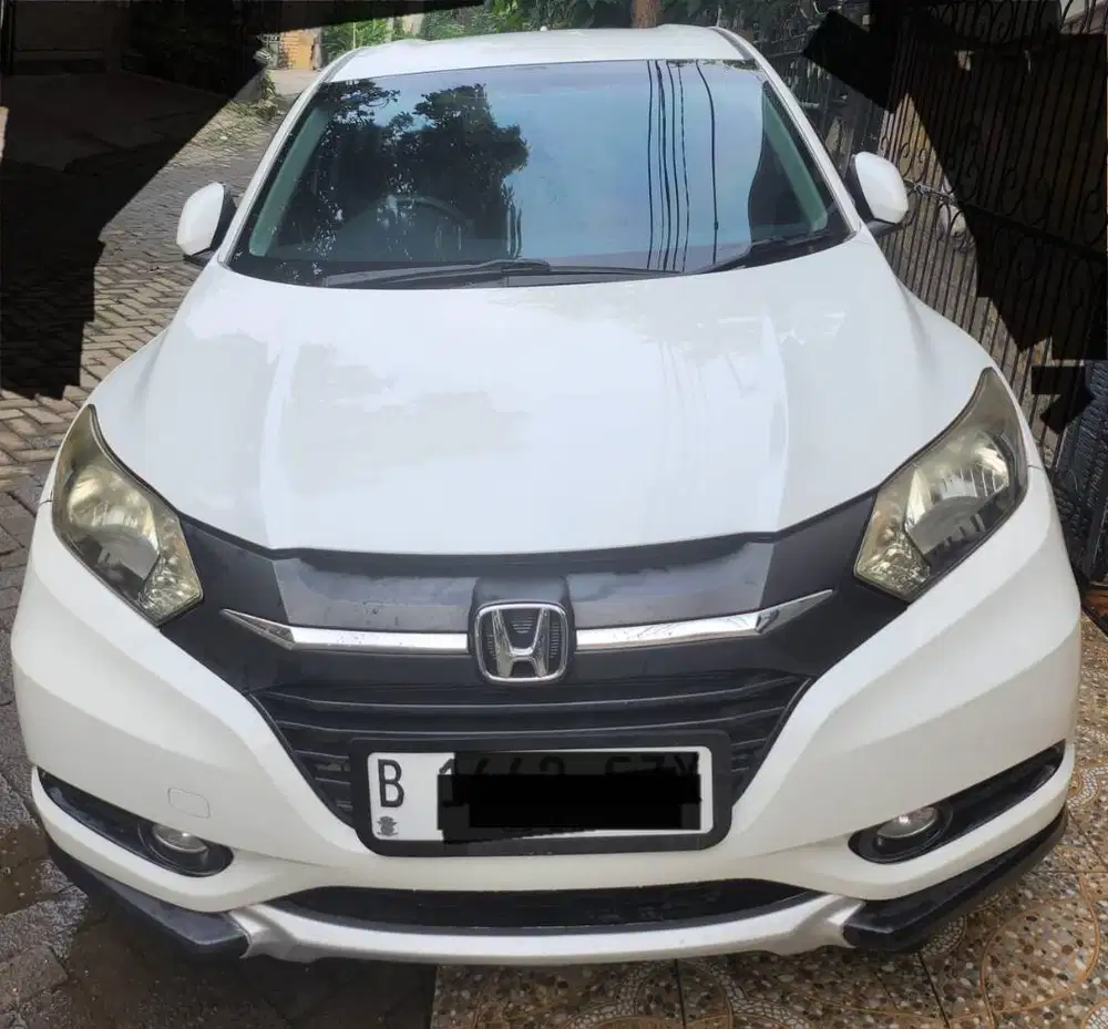 Honda  HRV 1.5 E Matic  Tahun 2017 ( Pemakaian 2018 )