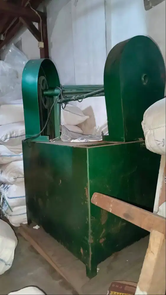 Mesin Gulung Tali Rafia bekas second rasa baru