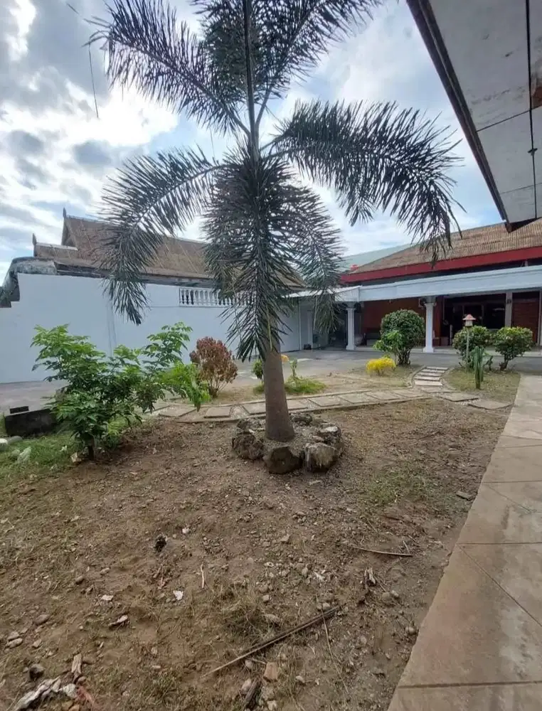 Jual Rumah Halaman Luas Dekat Bandara Sultan Hasanuddin