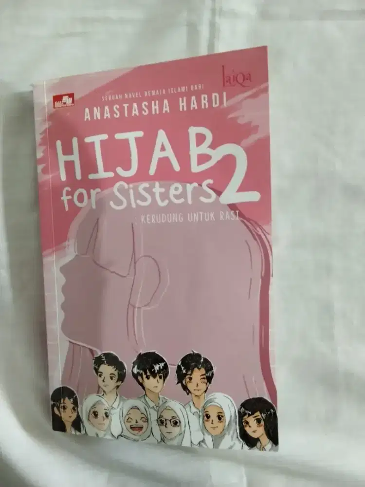 Novel Hijab for Sisters 2 kerudung untuk Rasi (preloved)