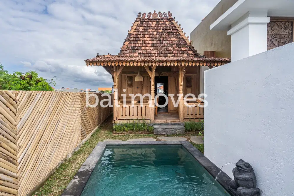 Vila Satu Kamar Tidur Bergaya Joglo dengan Pemandangan Sawah di Renon