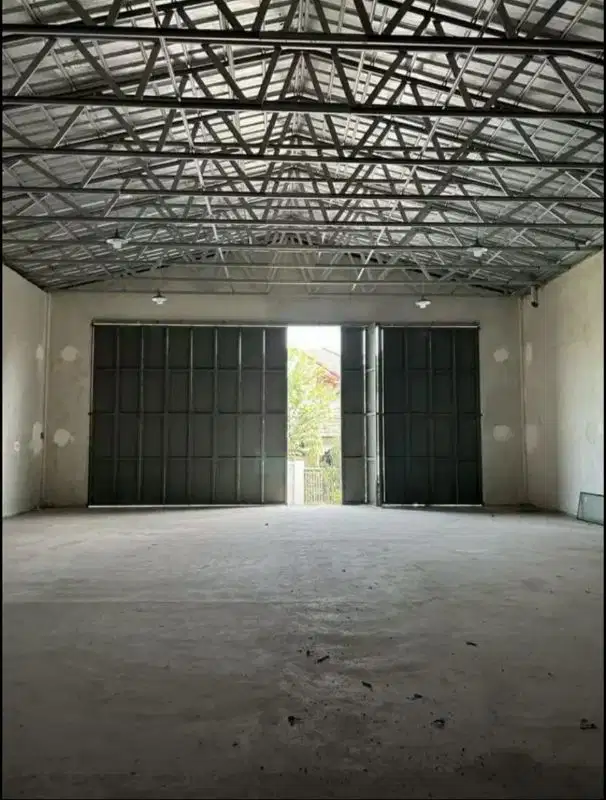 DISEWAKAN GUDANG SIAP PAKAI DI CIPUTAT AKSES TOL PAMULANG