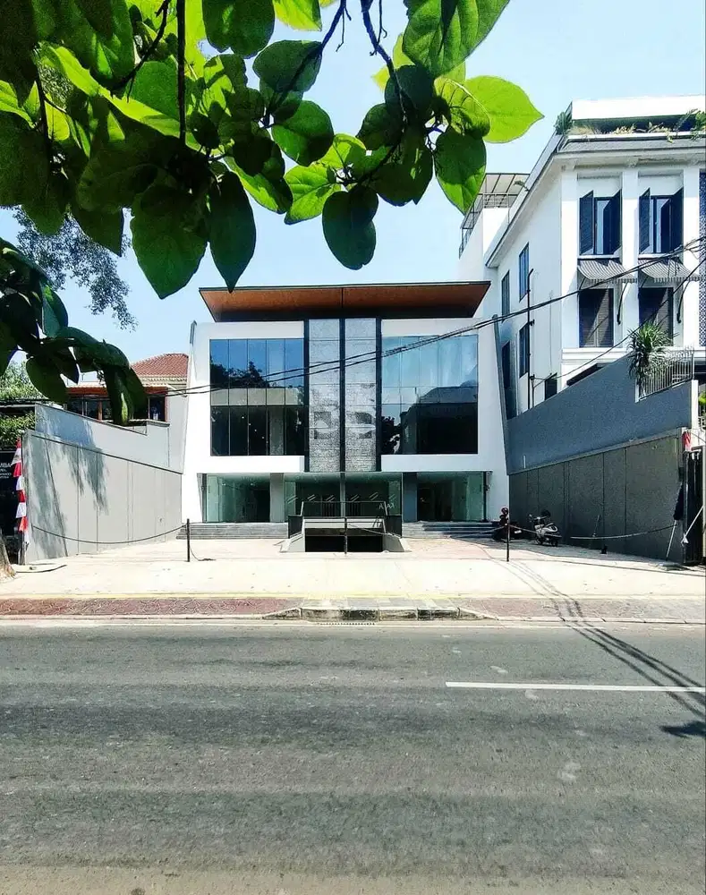 Dijual Gedung Kantor di Duren Sawit Jakarta Timur