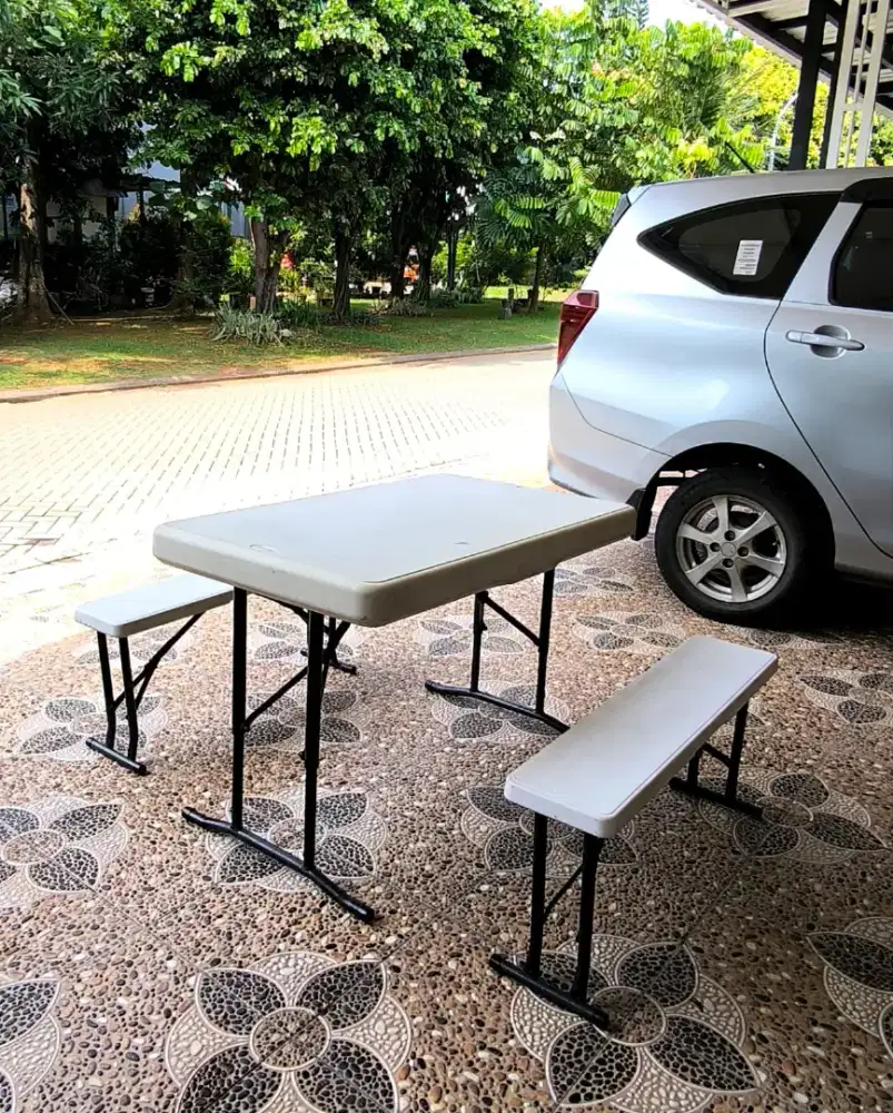 Meja Lipat Krisbow komplit