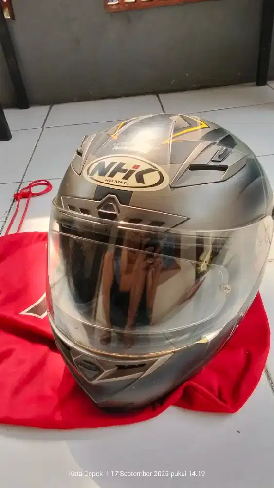 Helm NHK RX 9 - motif hawk black  dof /Yellow