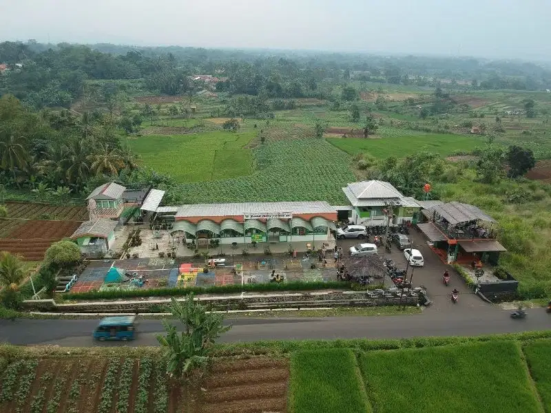 Rumah Villa dan Rest Area Bukit Bintang Gunung Bunder Bogor