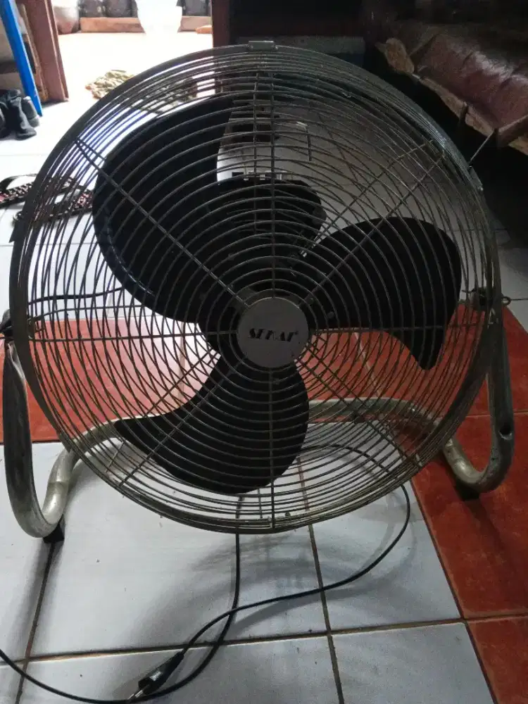DIJUAL KIPAS ANGIN TORNADO Merk SEKAI