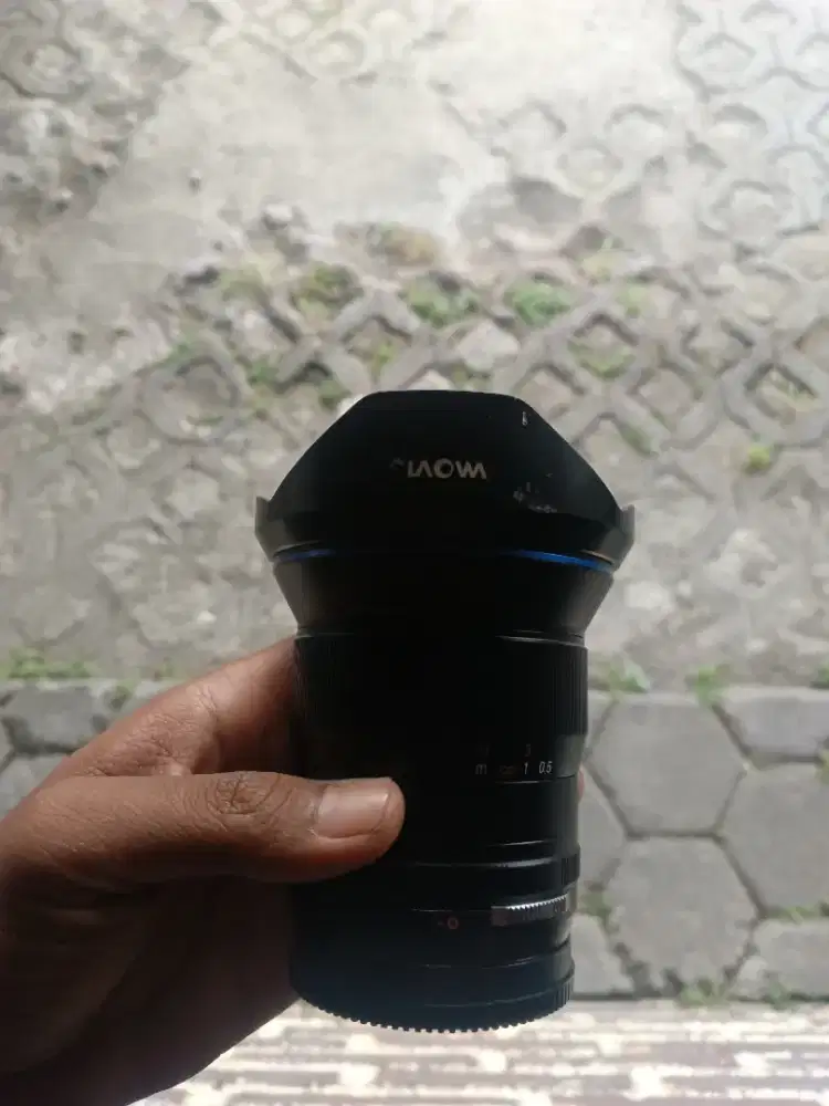 Lensa Laowa 15mm F2 Zero Distortion for Sony E-Mount Full frame