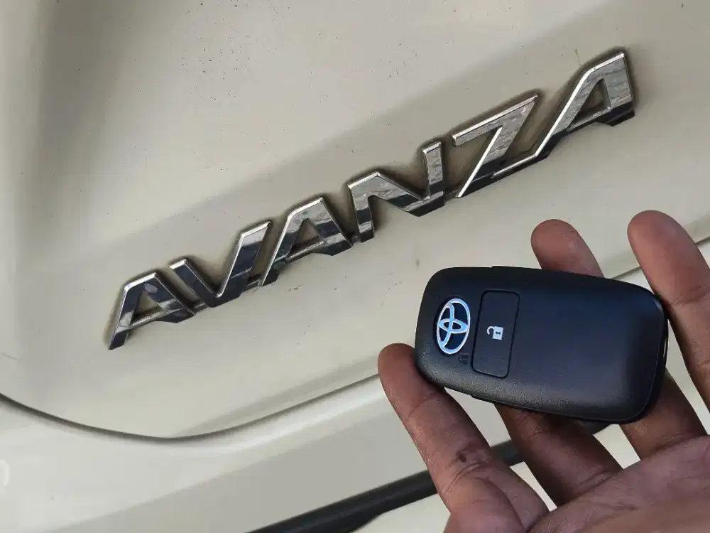 Ahli kunci panggilan Sperpart remote mobil immobilizer